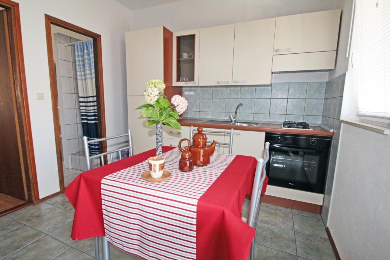 Apartments By The Sea Vinjerac, Zadar - 5824 Dış mekan fotoğraf