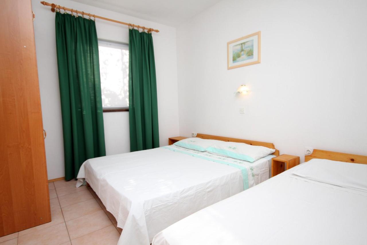 Apartments By The Sea Vinjerac, Zadar - 5824 Dış mekan fotoğraf